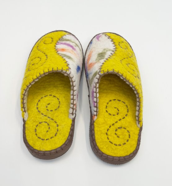 画像2: 羊毛フェルトスリッパ (2)