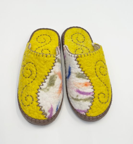 画像4: 羊毛フェルトスリッパ (4)