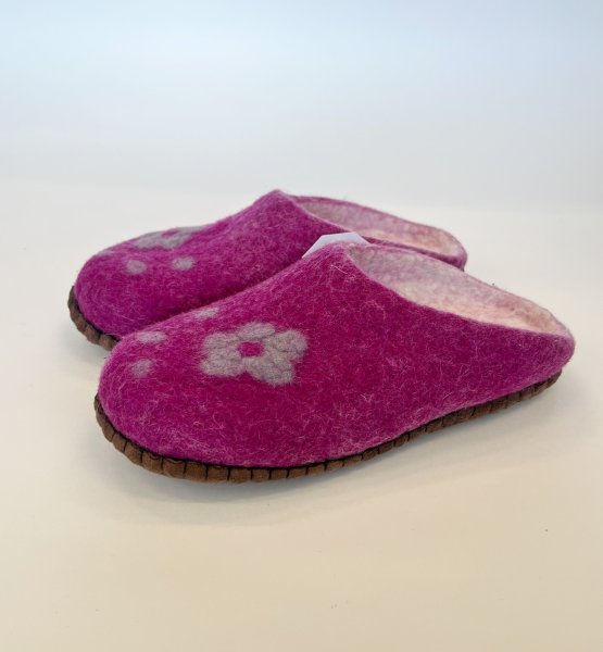 画像1: 羊毛フェルトスリッパ (1)