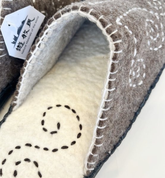 画像3: 羊毛フェルトスリッパ (3)