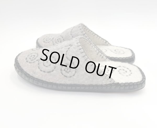 画像2: 羊毛フェルトスリッパ (2)