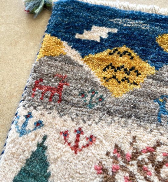 画像3: ギャべ(動物と風景柄)イランの手織り絨毯 (3)